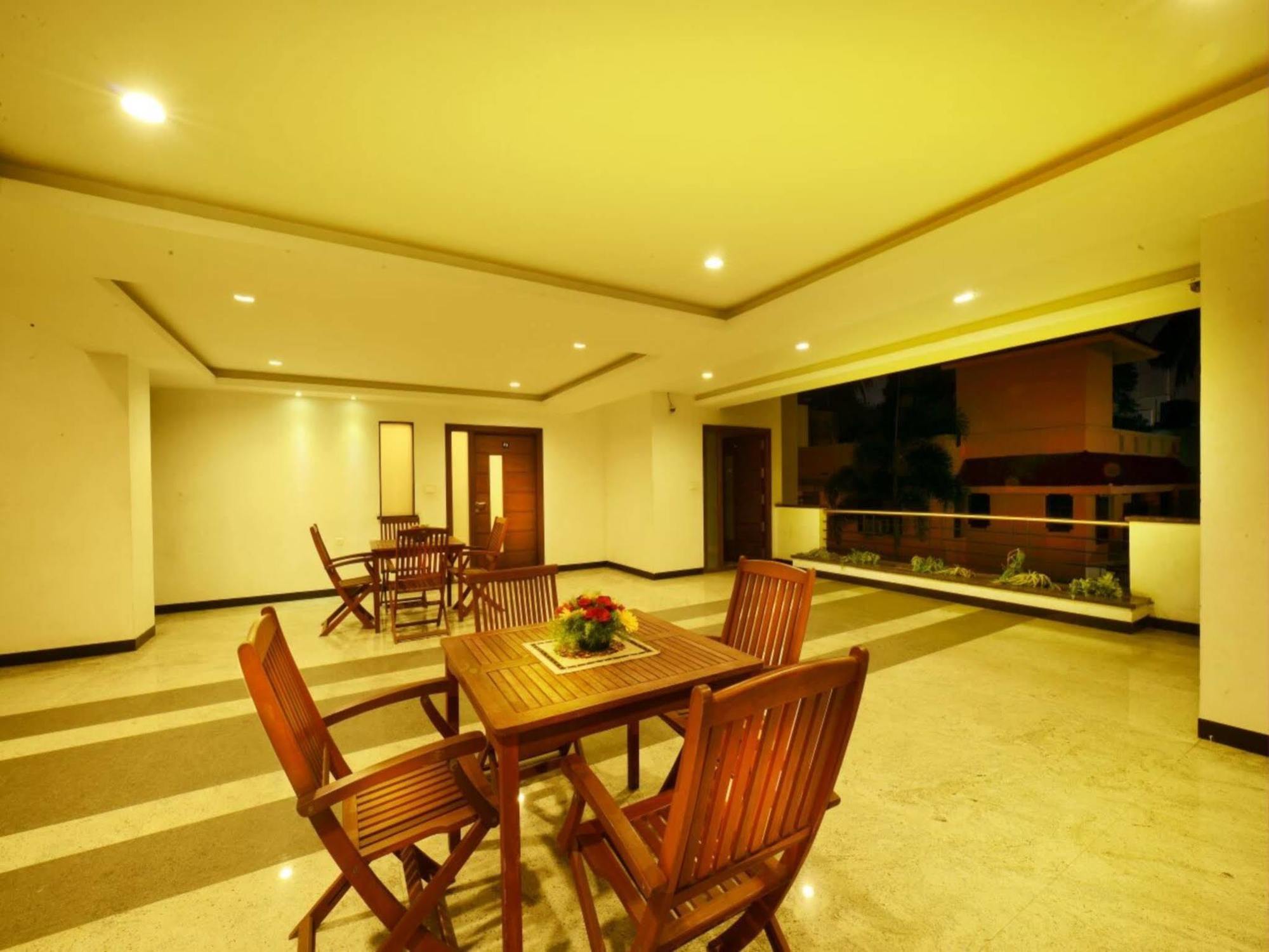 Capital O 64773 Horizon Heights Serviced Apartments Коимбаторе Екстериор снимка